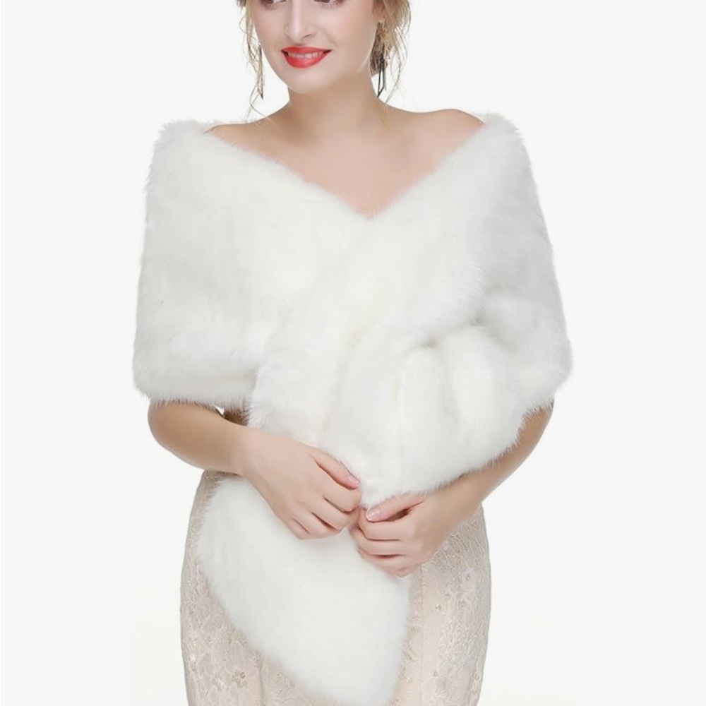 White Faux Fur Bridal Wrap Shawl